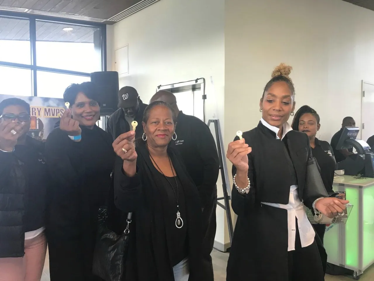 Player's holding keys to the DC Lottery Cash Vault