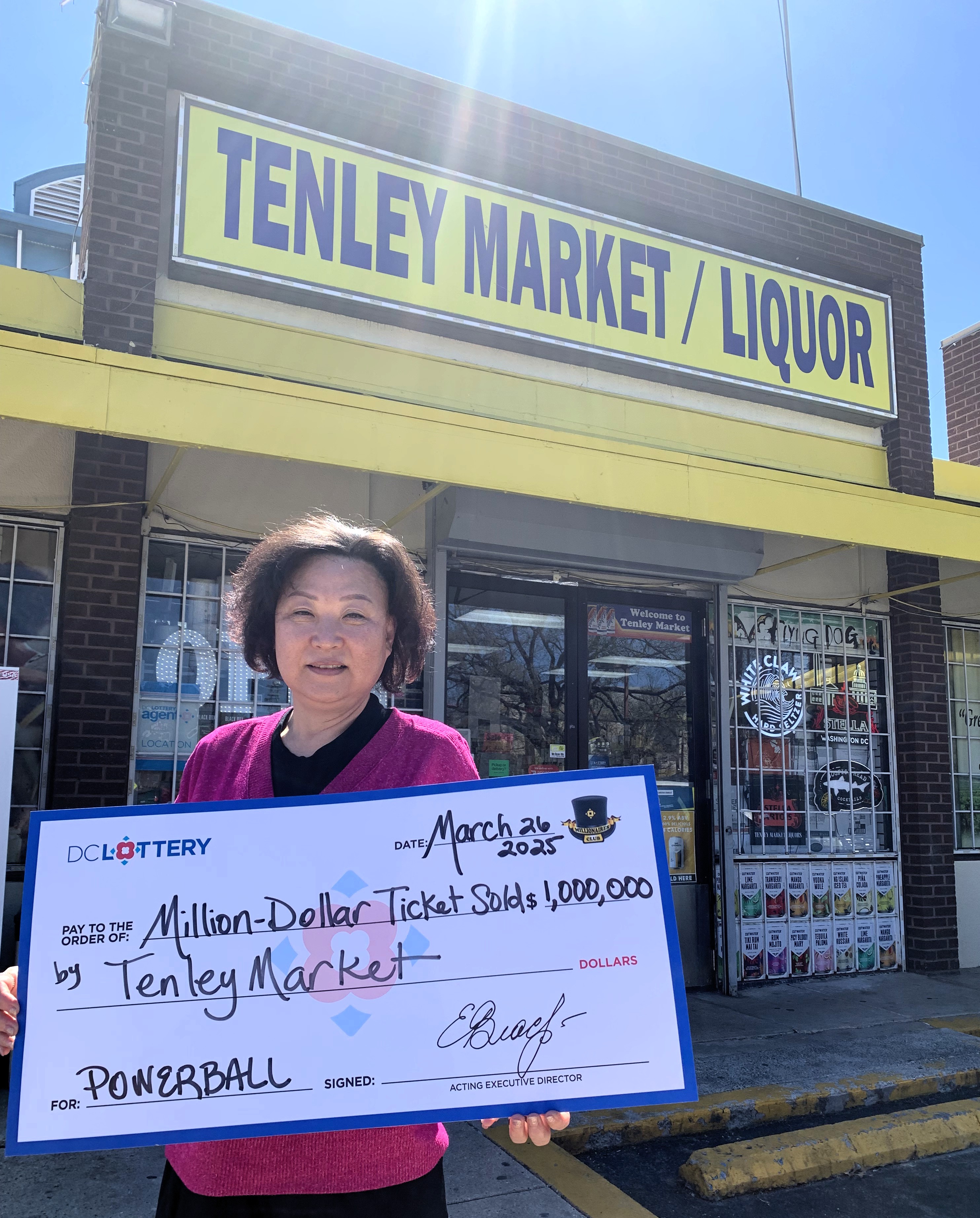 Lucky Park Tenley Market