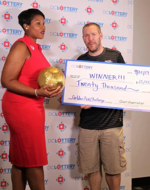 Golden Pick Challenge Nicole with Winner