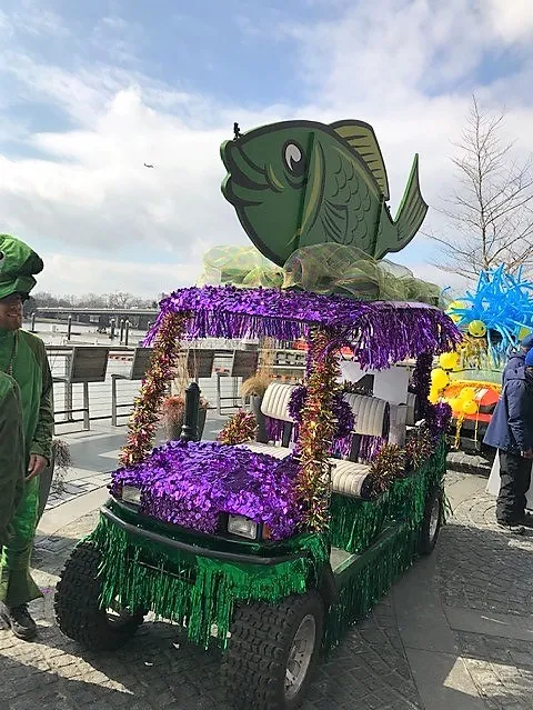 golf cart float